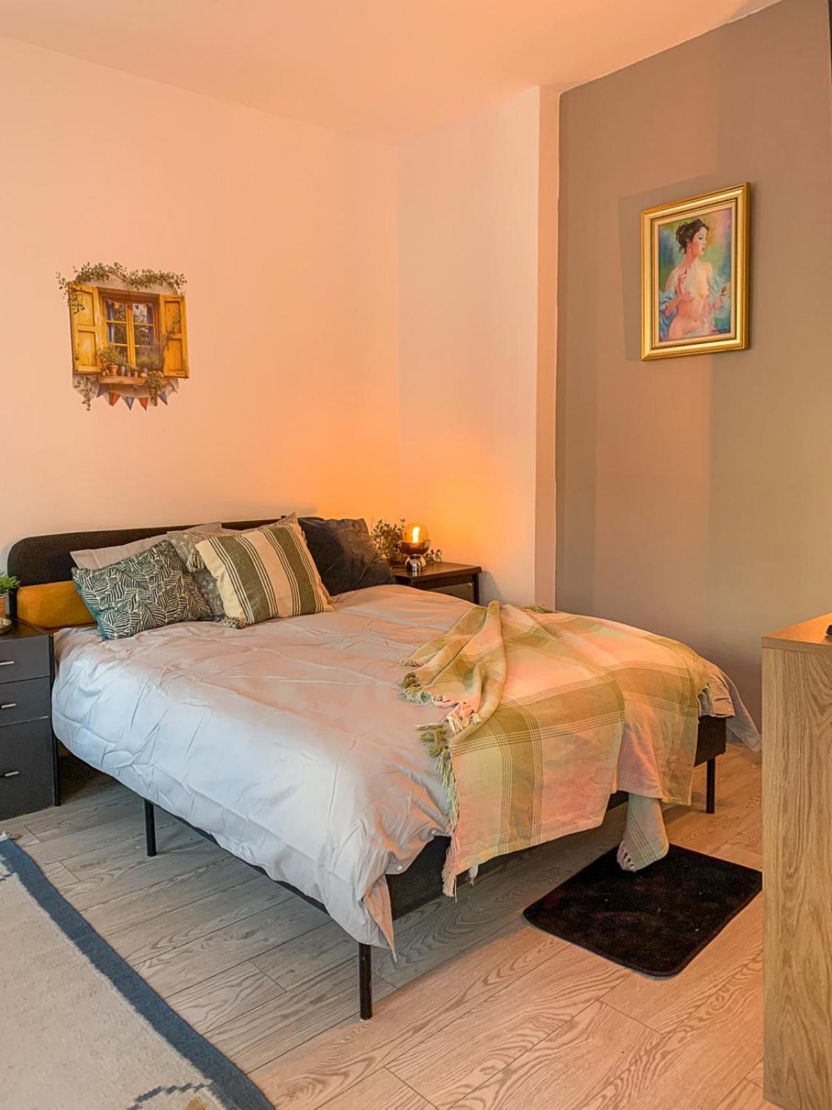 Central Tiny Houses Bucharest Exterior photo